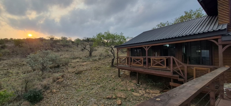 5 Bedroom Property for Sale in Waterkloof A H North West